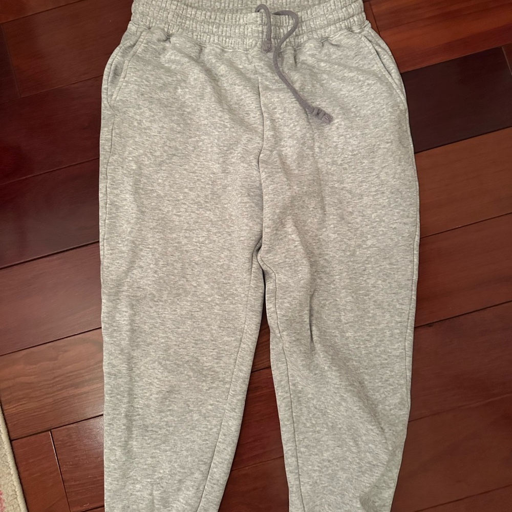 Fabletics Gray Womens Jogger Pants size M